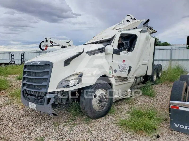 2020 Freightliner All Other фото