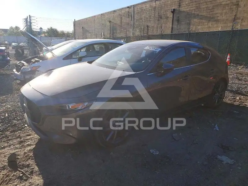 2020 Mazda 3 photo