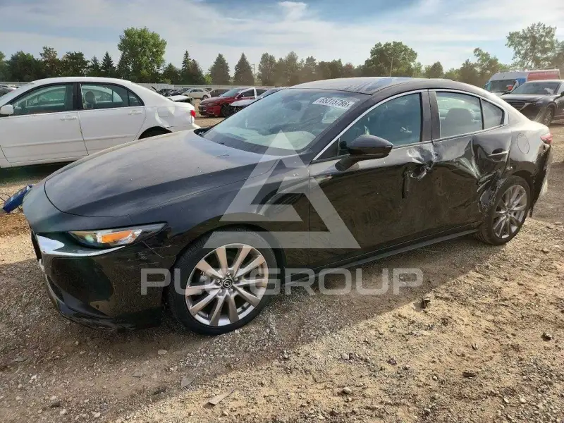 2020 Mazda 3 photo