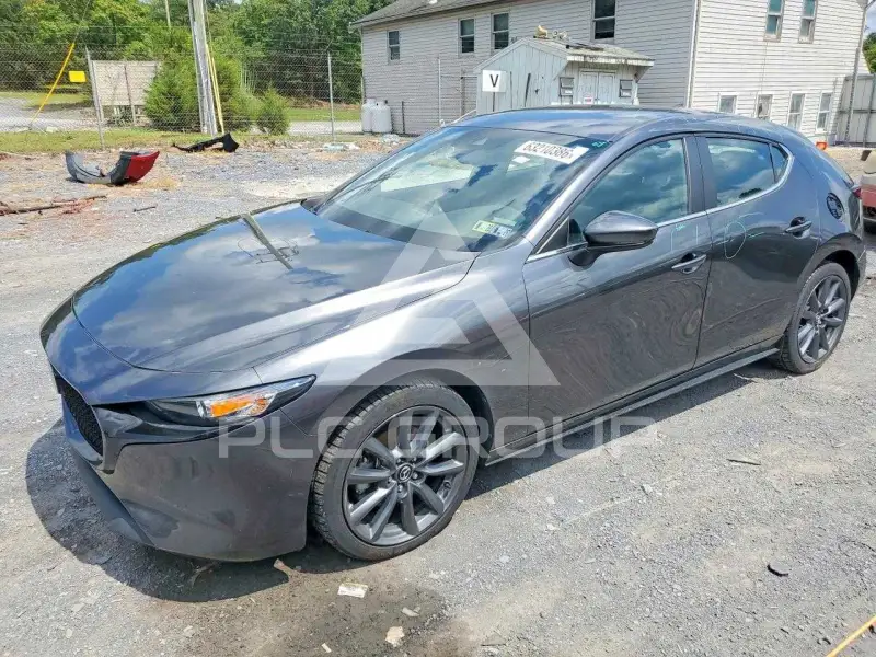 2020 Mazda 3 photo