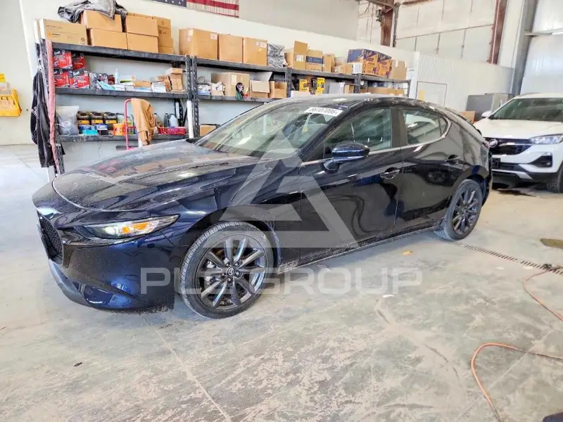 2020 Mazda 3 photo