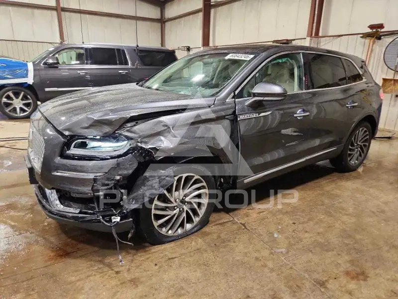 2020 Lincoln NAUTILUS photo