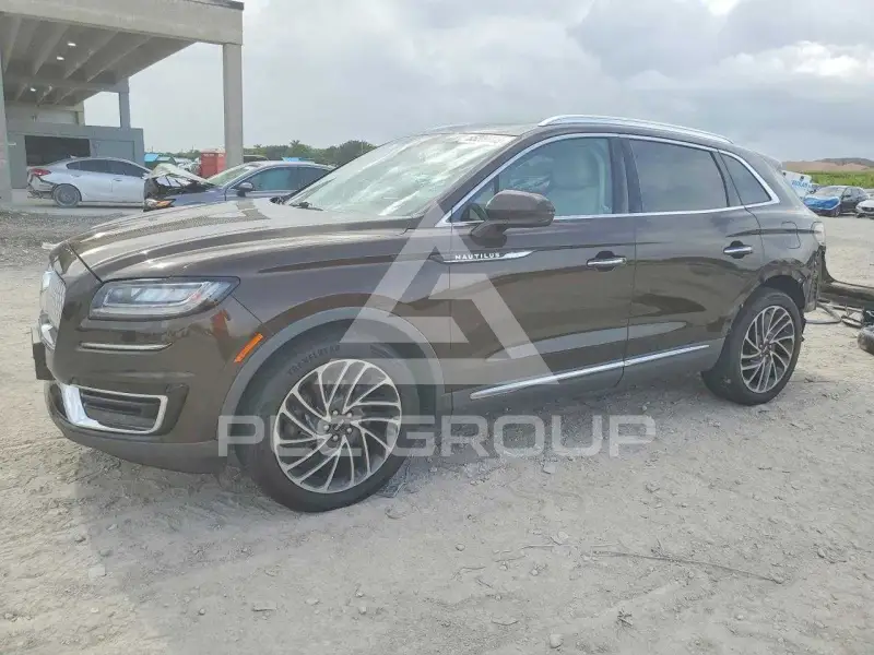2020 Lincoln NAUTILUS photo