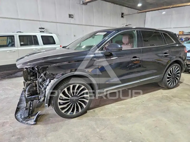2020 Lincoln NAUTILUS photo