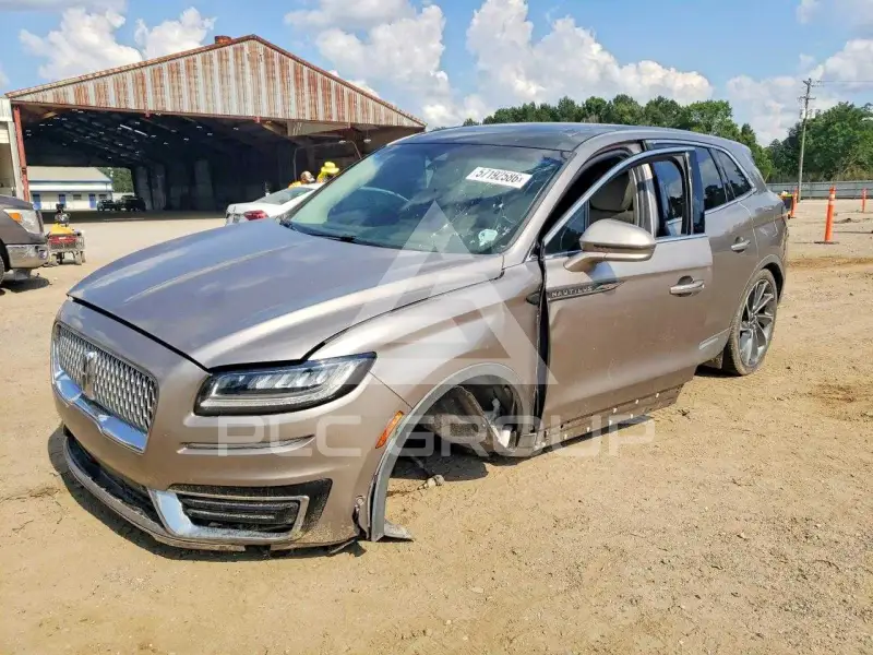 2020 Lincoln NAUTILUS photo