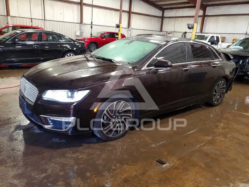 2020 Lincoln MKZ photo