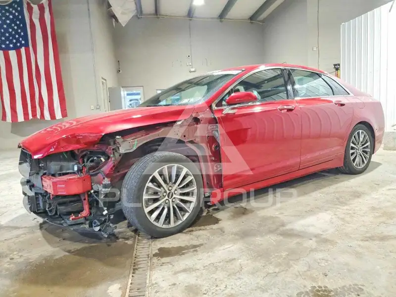 2020 Lincoln MKZ photo