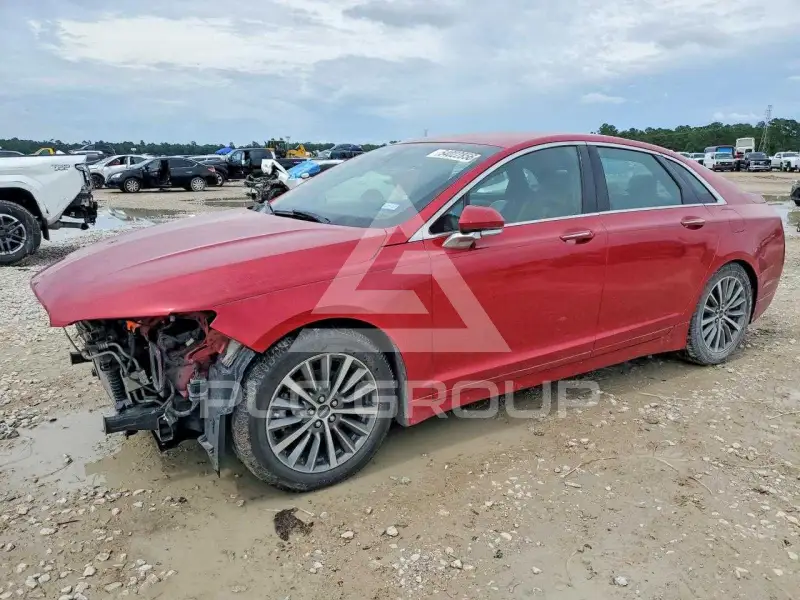2020 Lincoln MKZ photo