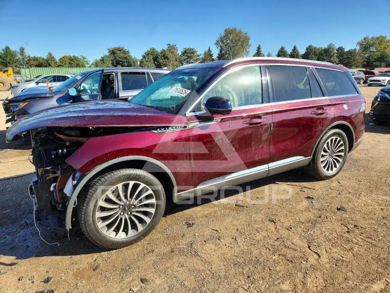 2020 Lincoln AVIATOR photo