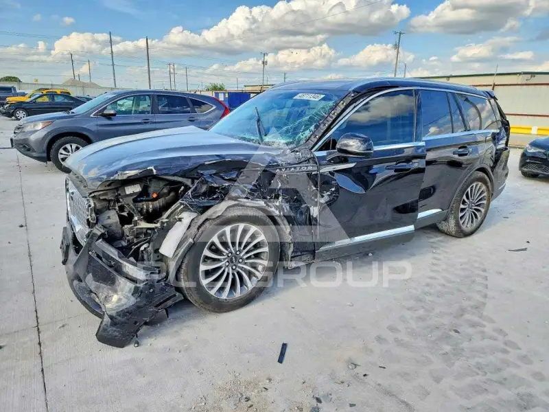 2020 Lincoln AVIATOR photo