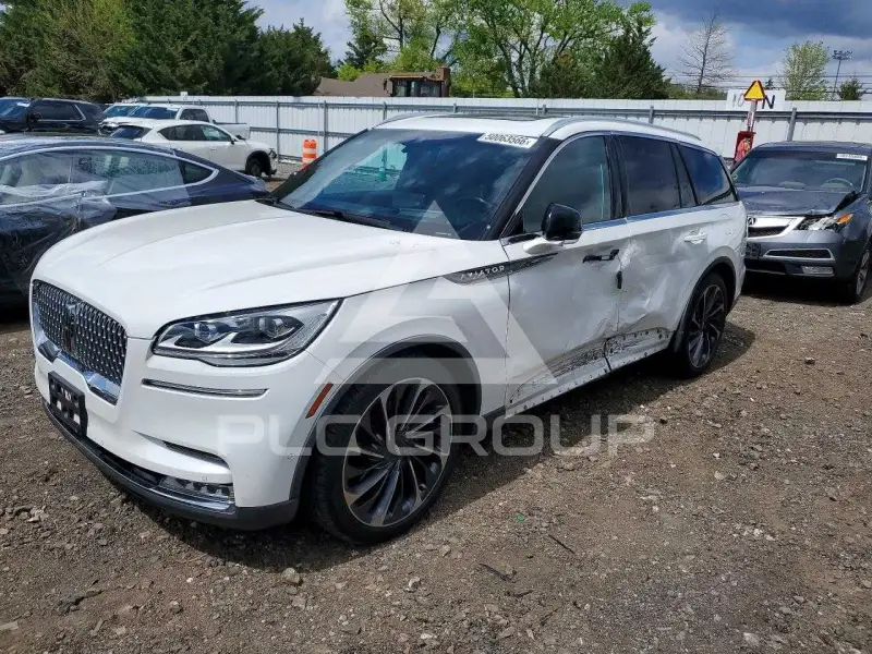 2020 Lincoln AVIATOR photo