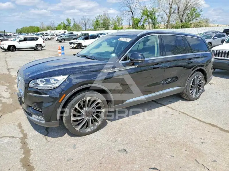 2020 Lincoln AVIATOR photo
