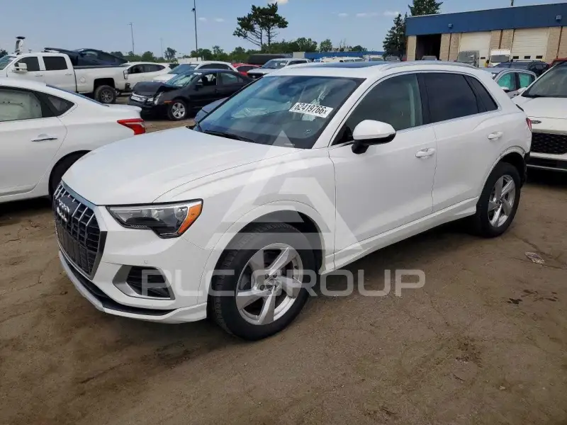 2020 Audi Q3 фото