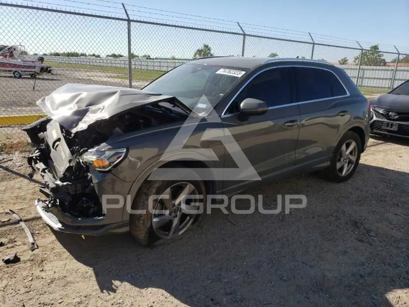2020 Audi Q3 photo