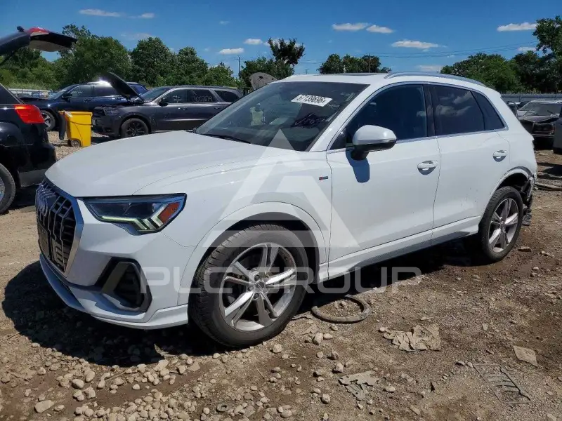 2020 Audi Q3 фото