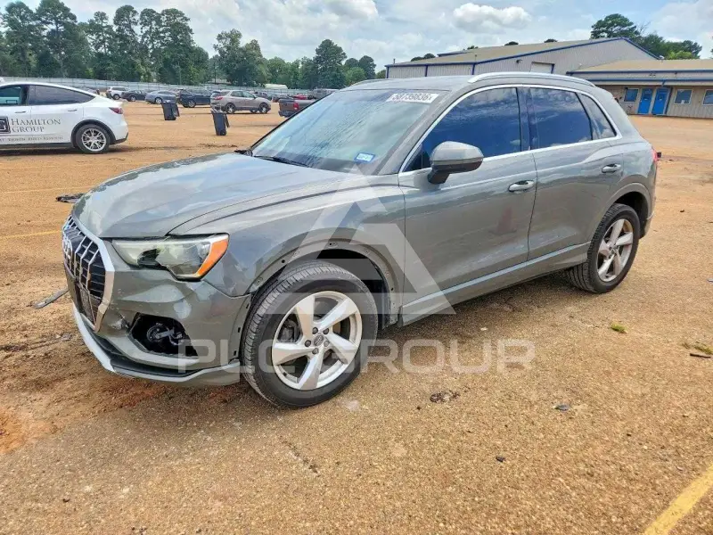 2020 Audi Q3 photo