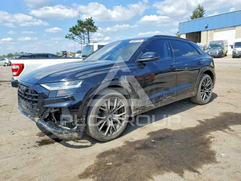 2020 Audi Q8 фото