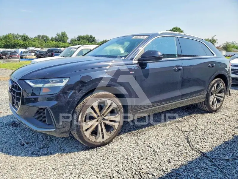 2020 Audi Q8 фото