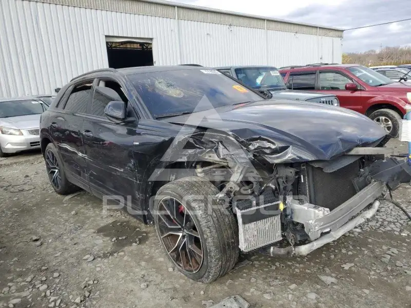 2020 Audi Q8 photo