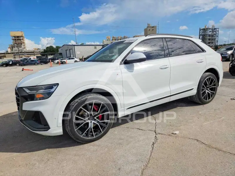 2020 Audi Q8 фото