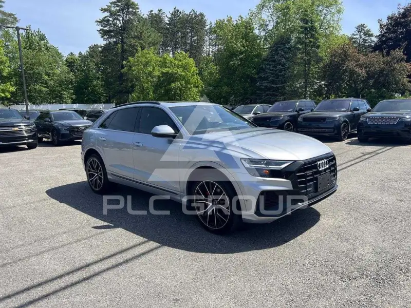 2020 Audi Q8 фото