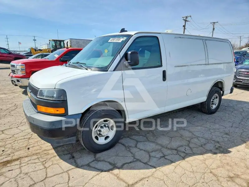 2020 Chevrolet Express фото