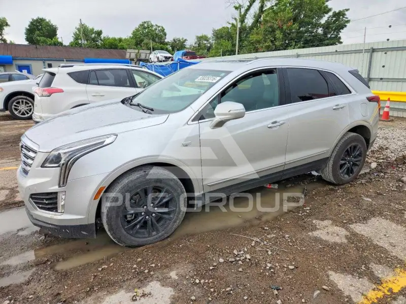 2020 Cadillac XT5 photo