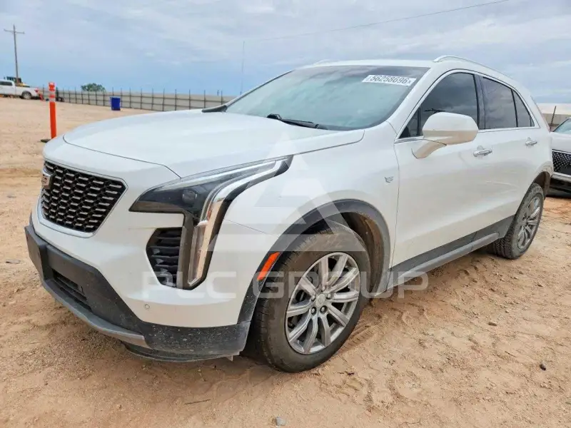 2020 Cadillac XT4 photo