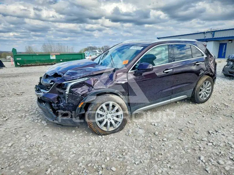 2020 Cadillac XT4 photo