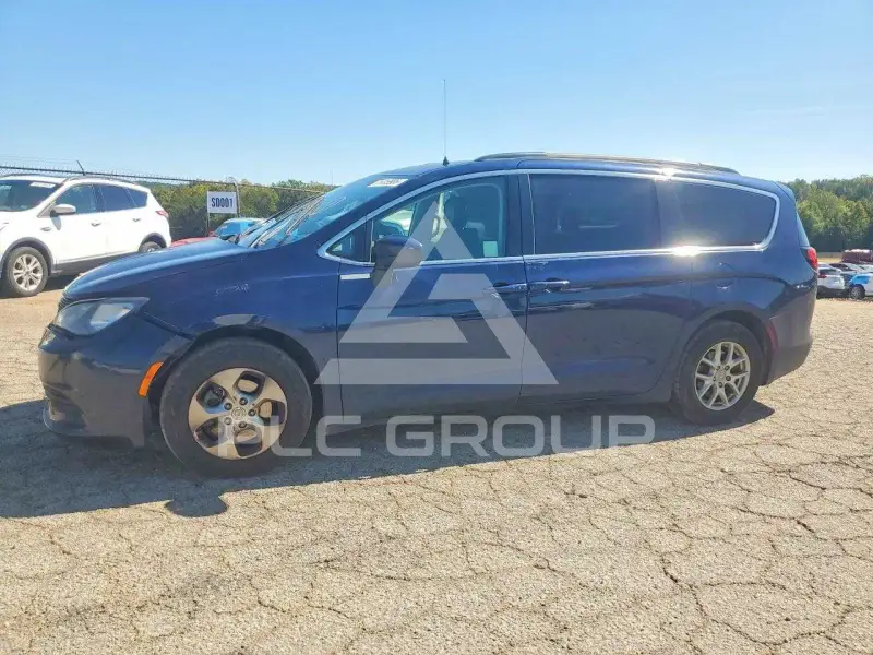 2020 Chrysler Pacifica photo