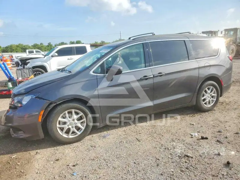 2020 Chrysler Pacifica photo