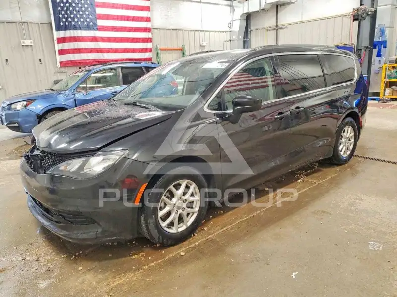 2020 Chrysler Pacifica photo