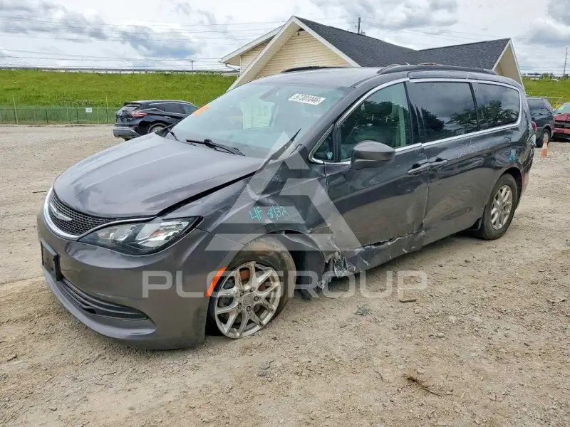 2020 Chrysler Pacifica photo