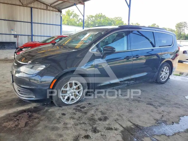 2020 Chrysler Pacifica photo