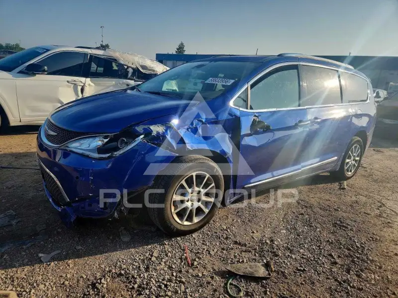 2020 Chrysler PACIFICA photo