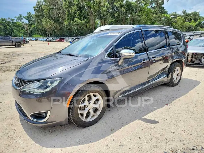 2020 Chrysler PACIFICA photo