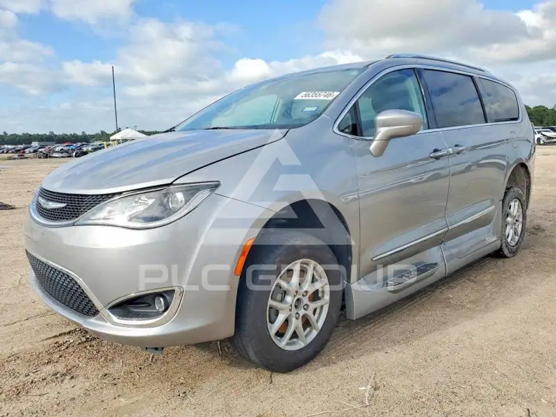 2020 Chrysler PACIFICA photo