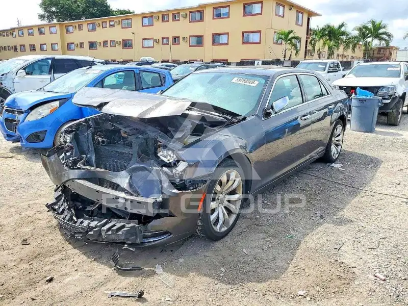 2020 Chrysler 300 фото