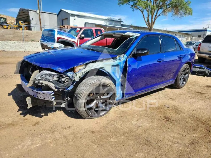 2020 Chrysler 300 фото