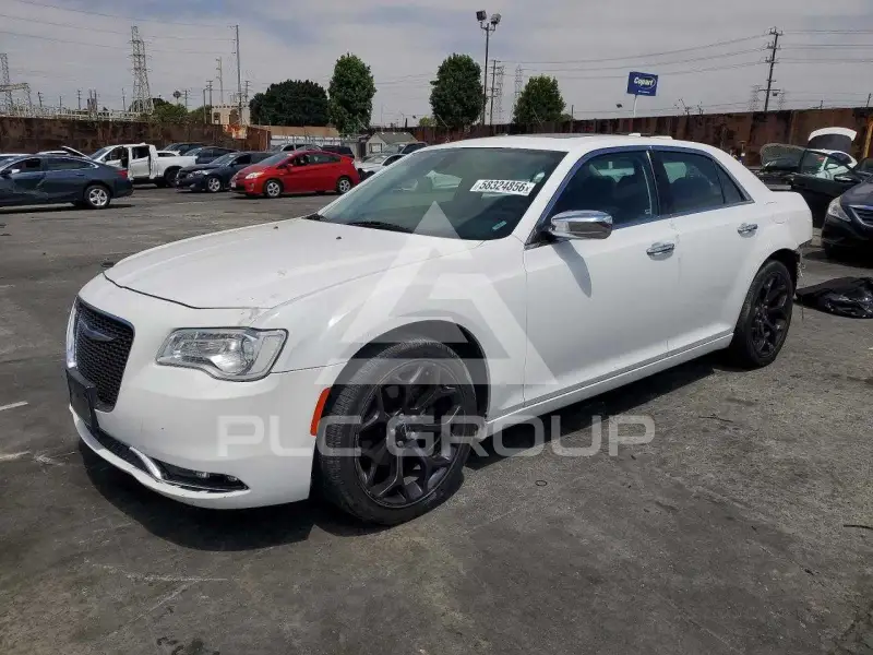 2020 Chrysler 300 photo