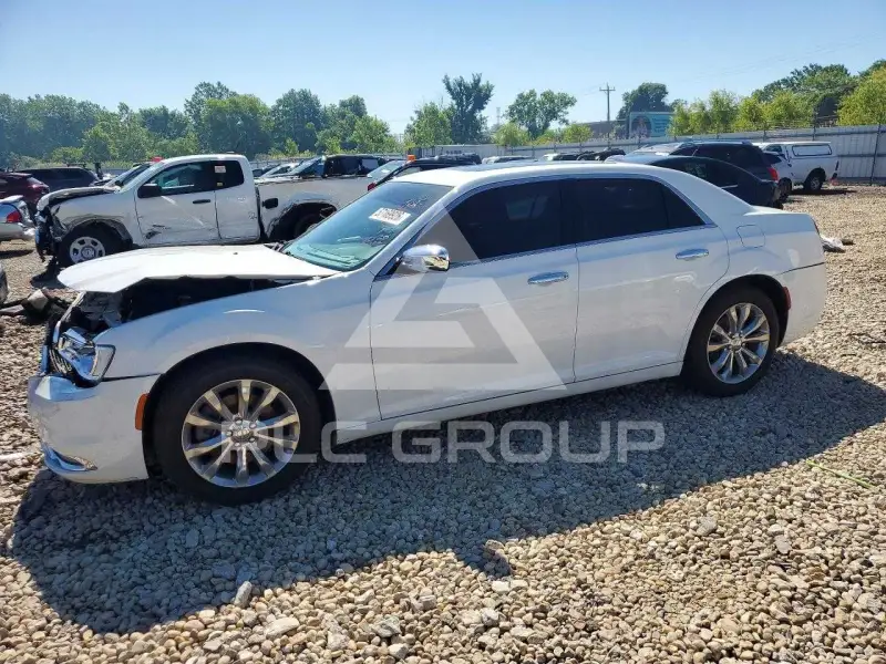 2020 Chrysler 300 фото