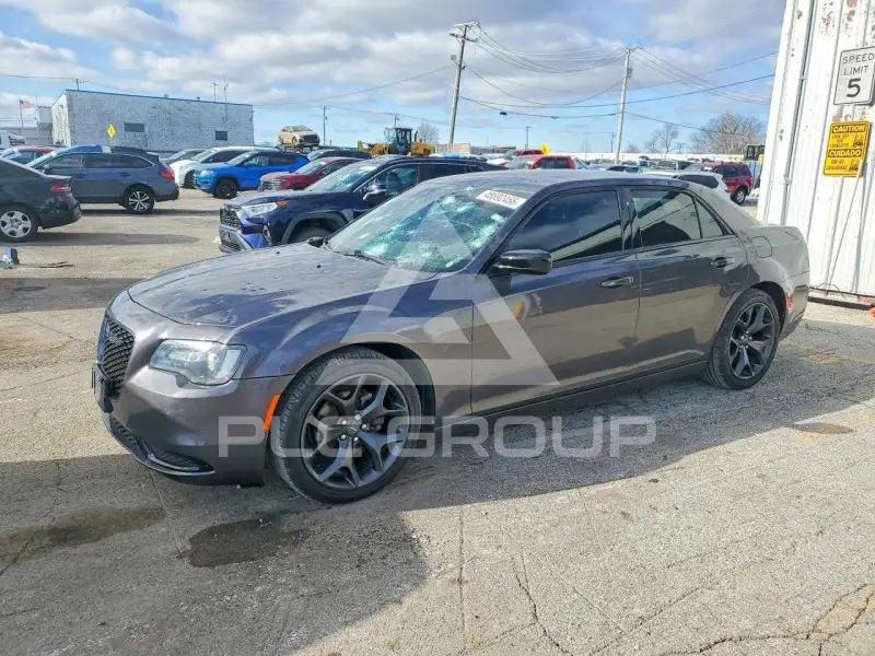 2020 Chrysler 300 фото
