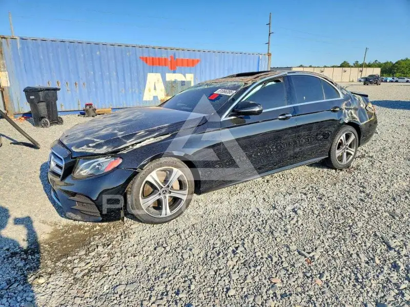 2020 Mercedes Benz E-Class photo