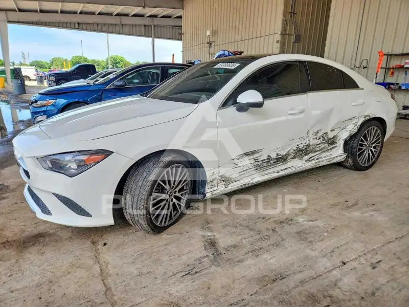 2020 Mercedes Benz CLA-Class photo