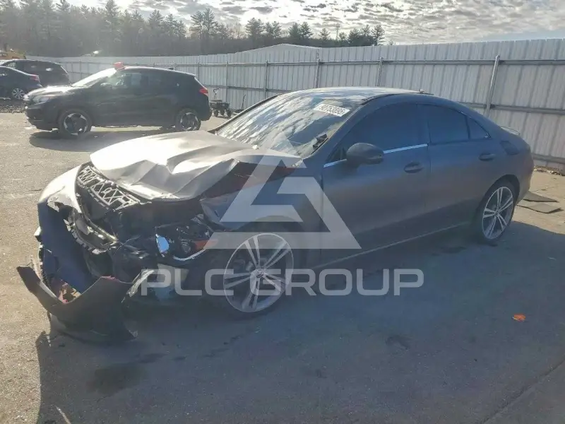 2020 Mercedes Benz CLA-Class фото