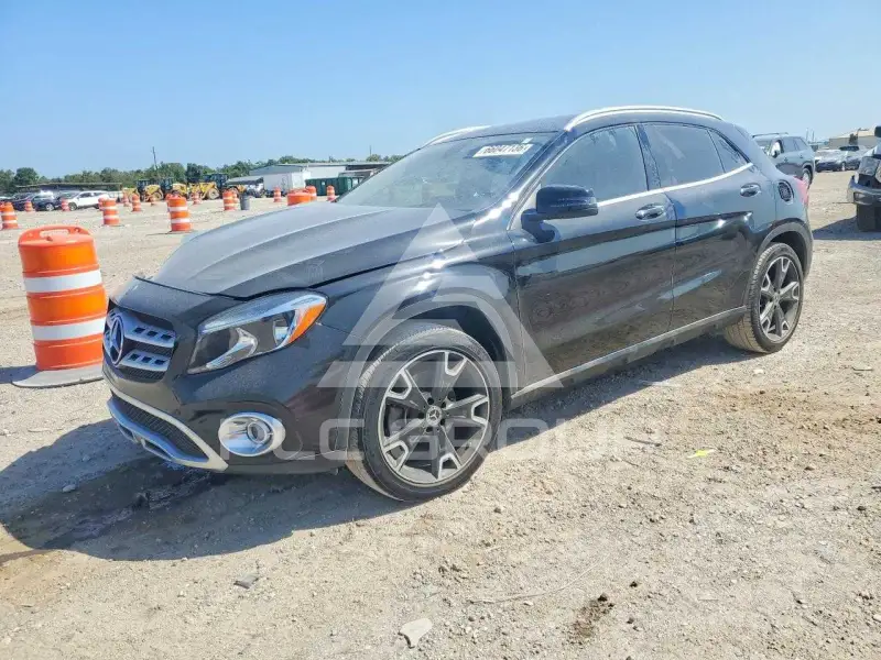 2020 Mercedes Benz GLA-Class фото