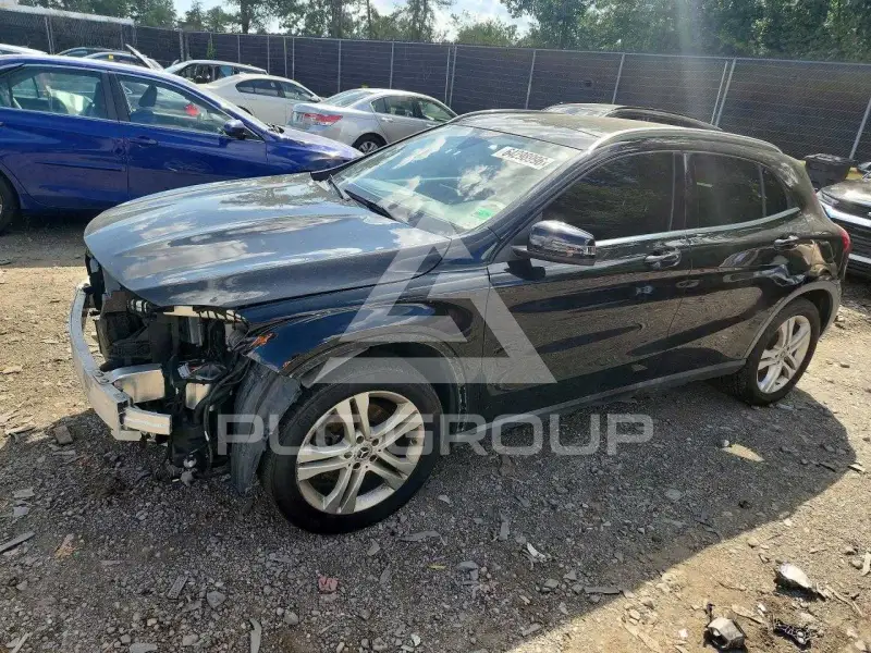 2020 Mercedes Benz GLA-Class фото
