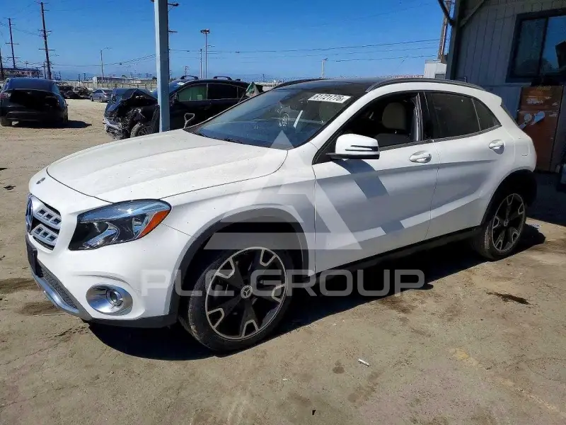 2020 Mercedes Benz GLA-Class фото