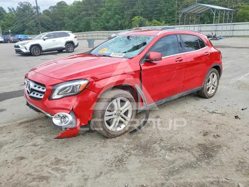 2020 Mercedes Benz GLA-Class фото