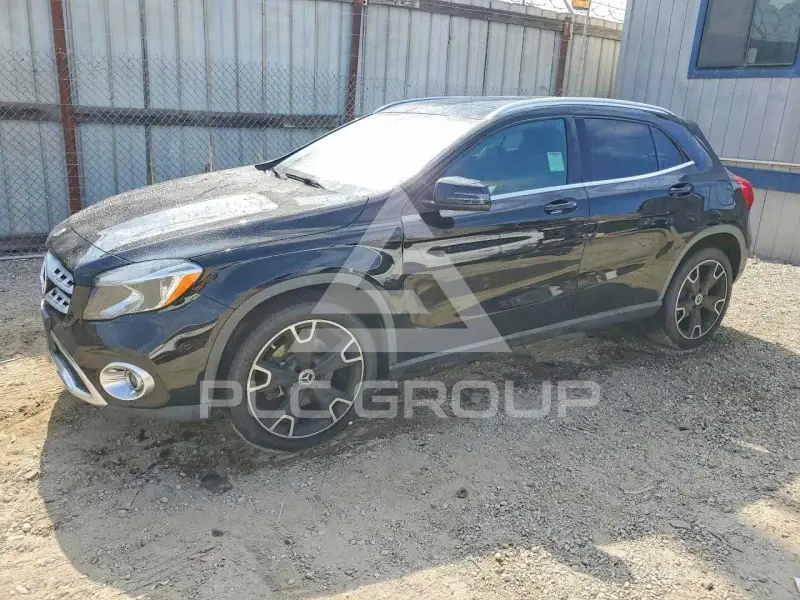 2020 Mercedes Benz GLA-Class фото